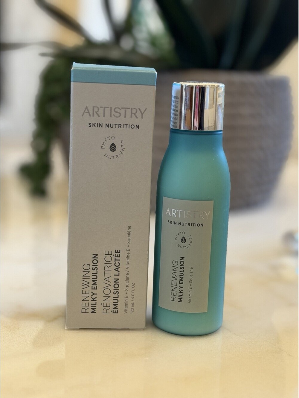 ARTISTRY Skin Nutrition Renewing Milky Emulsion • Vitamin E • Squalane 4.0 fl oz